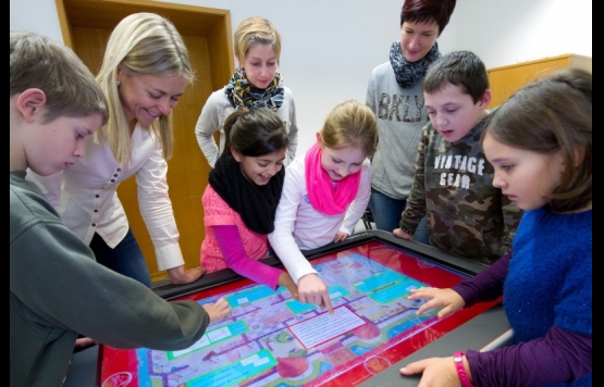 Çocuklar dijital medyayı öğretmenlerinden daha iyi kullanıyor