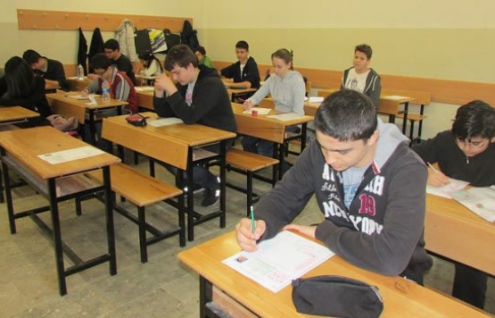 Ailenin sınav kaygısı çocuklara yansıyor