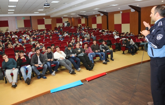 Öğrenciler tüketici haklarını öğrendiler