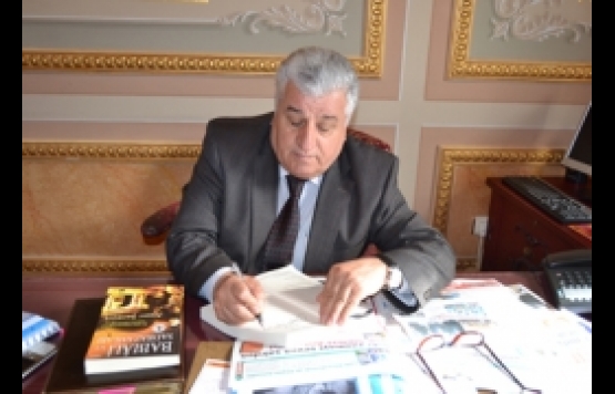Gazeteci-Yazar- İstanbul Valiliği Basın Müdürü Nazır Şentürk İstanbul Valilerini yazdı