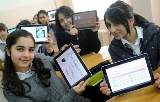 MEB: Türkiye`de yerli tablet üretilecek
