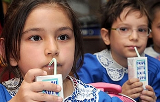 Okullarda üç gün süt iki gün kuru üzüm dağıtılacak