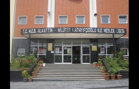 ÖĞRENCİLER TARİHİ YERİNDE ÖĞRENİYOR