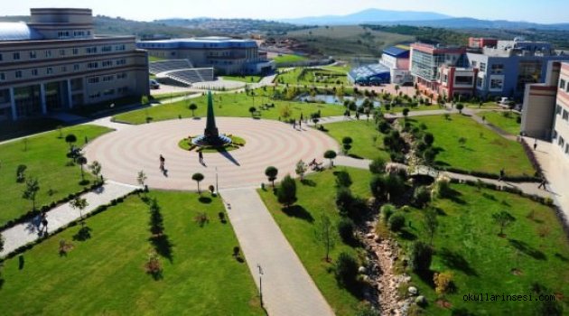 Adaylar en çok hangi üniversiteyi aradı