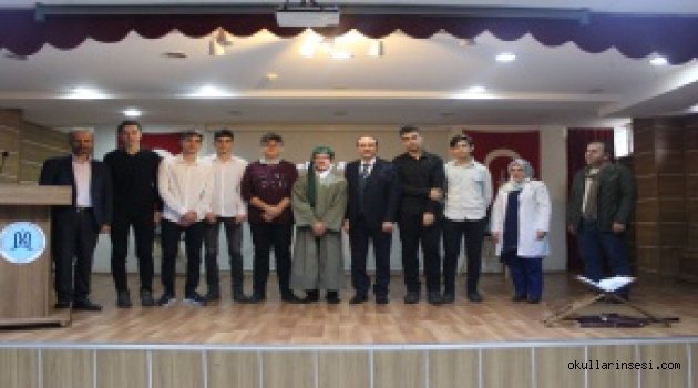 Çekmeköy Anadolu İmam-Hatip?te Edebiyat Günleri Coşkusu